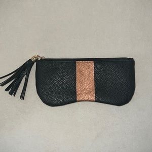 Zigi & Marais Pouch with Stripe & Tassel